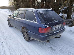 Audi A6 c4 2.5 diisel 103 kw (4 foto / 9)