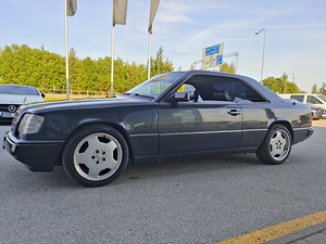 Mercedes-Benz 320 CE (4 foto / 15)