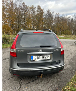 Hyundai i30 CW 1.6 66 kW (4 foto / 6)