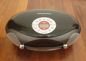 Grundig beezz rcd 6800 dec/a (1 foto / 5)