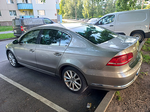 Volkswagen Passat R-line 118kw (6 foto / 10)