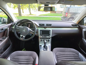 Volkswagen Passat R-line 118kw (7 foto / 10)