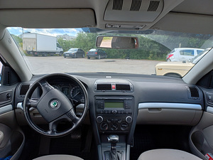 Skoda Octavia (5 фото из 5)