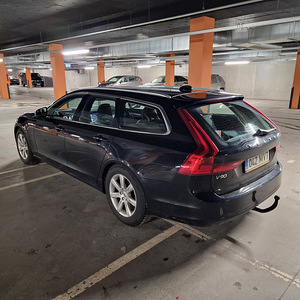 Volvo v90 D4 (13 foto / 13)