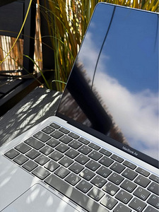 Macbook Air 2020 M1 Space Gray (4 foto / 8)