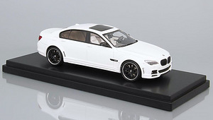 BMW 7-series F01 Tuning Lumma CLR750 1:43 (2 foto / 4)