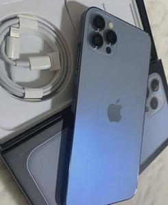 iPhone XR iPhone 13 Pro ümbrises (4 foto / 5)
