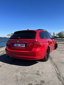 BMW E91 320D (2 foto / 8)