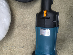 Müüa Poleerimismasin Makita 9237cb .Uus (1 foto / 4)
