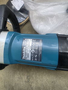 Müüa Poleerimismasin Makita 9237cb .Uus (3 foto / 4)