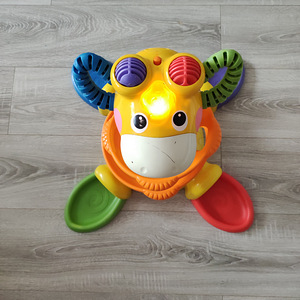Игрушки (5 фото из 8)