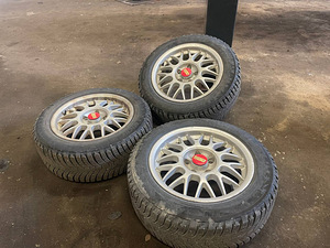 VW MULTIVAN (3 foto / 14)