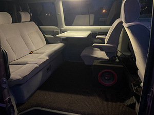 VW MULTIVAN (13 foto / 14)