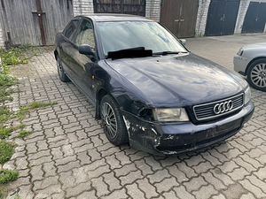 Tagumine parem esituli AUDI A4 B5 (6 foto / 7)