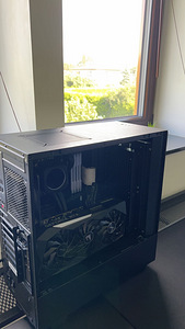 GAMING PC (I9 11900K, RTX 3070) (1 foto / 2)