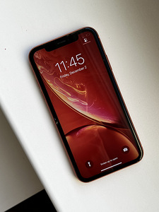 iPHONE XR COLAR 128 GB (2 foto / 8)