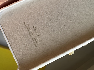 iPHONE XR COLAR 128 GB (8 foto / 8)