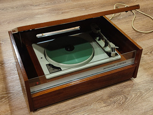 Estonia stereo grammofon