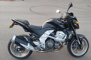 Kawasaki z750 (2 foto / 3)