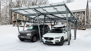 Päikesepaneelidest autovarjualune (2 foto / 6)