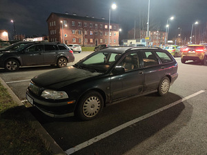 Volvo v40 1.6 77kw 1998 (6 foto / 6)