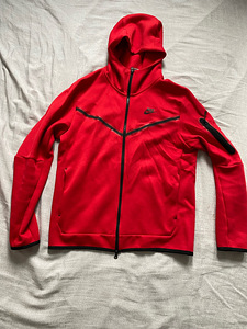 Nike tech fleece red (2 foto / 2)