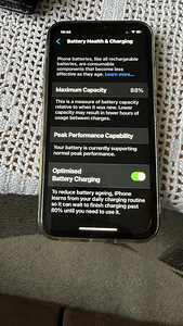 iPhone XR 64gb valge (2 foto / 4)
