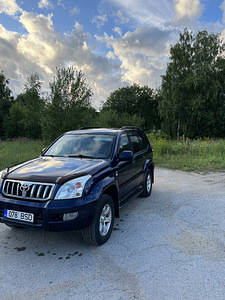 Toyota Land Cruiser 120 (1 foto / 10)