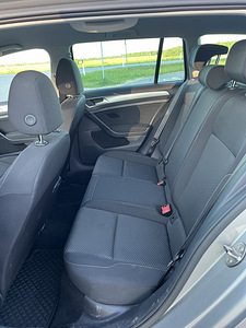 Volkswagen Golf (11 foto / 13)