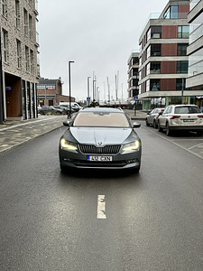 Škoda Superb Style 2018 (1 foto / 15)
