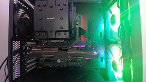Ryzen 7 3700X / GTX 1080 Ti / 32GB RAM / 240Hz (4 foto / 5)