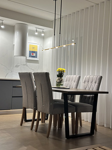 Söögilaud 180×90×76 naturaalsest tumedast tammest (2 foto / 6)