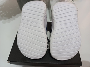 Adidas jalatsid 19 (2 foto / 3)