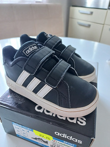 Adidas tossud, suurus 23 (2 foto / 3)