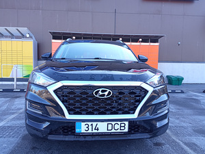 Hyundai Tucson 2019 diesel, guarantee. (2 foto / 9)