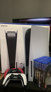 PlayStation 5 (дисковая) + 5 игр PS5 (1 фото из 2)