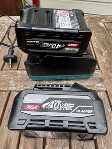 Makita XGT 40V profikomplekt: Kombimootor + Kõblas + akud (2 foto / 10)