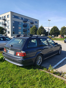 BMW 530d 142kw M/V (3 foto / 7)