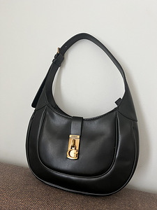 Сумка Guess (1 фото из 1)