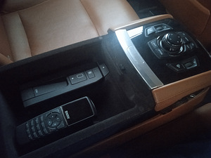 BMW F02 750 Li X drive (10 foto / 10)