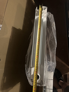 Valge alumiiniumradiaator 10 ribiga ja 12 ribiga (2 foto / 2)
