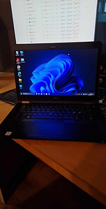 Dell Latitude E7470 ( i7, ram 16gb, ssd 500gb) (1 foto / 3)