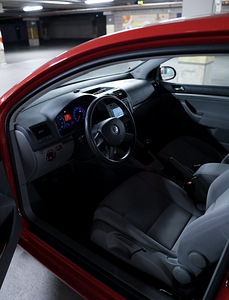 Volkswagen Golf 2.0 110kW (3 foto / 4)