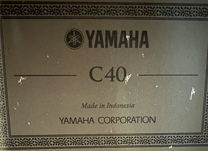 Yamaha kitarr C40 + komplekt (5 foto / 5)
