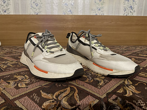 Bershka Sneakers Tossud (1 foto / 6)