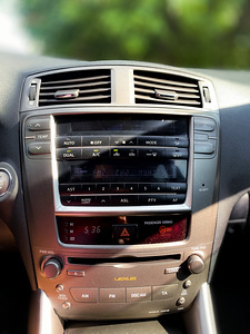 LEXUS IS220 2006 (6 foto / 6)