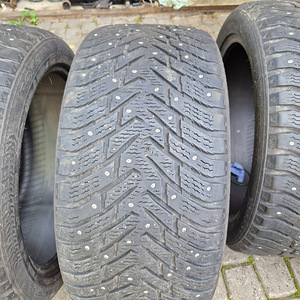 Nokian naastrehvid 275/40/20 ja 315/35/20 (3 foto / 4)