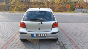 Продается Toyota Yaris 2004 1.3 64kw (4 фото из 11)