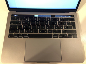 MacBook Pro 13-inch, 2016, Four Thunderbolt 3 ports (7 foto / 9)