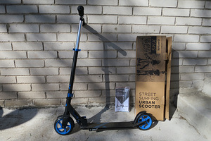 Детский самокат Street Surfing Urban Scooter X145 (1 фото из 3)